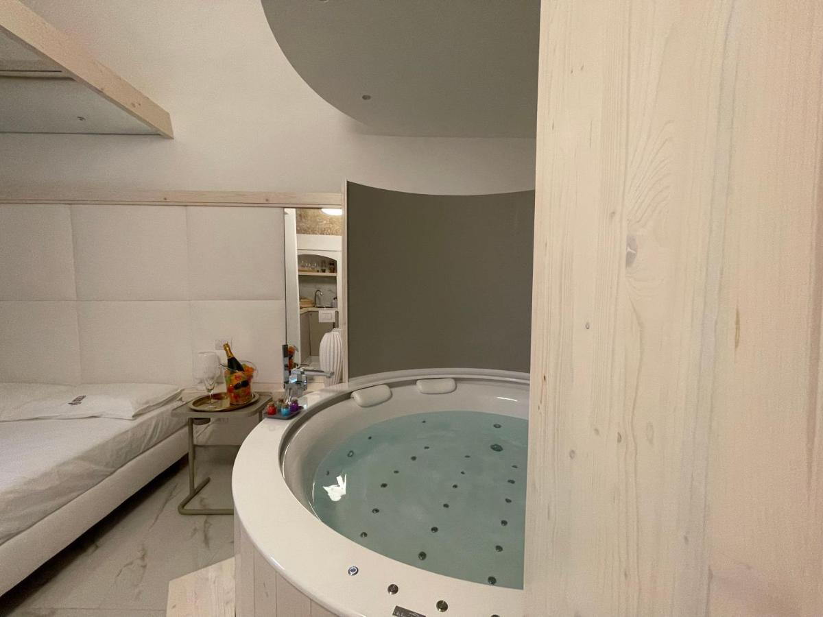 Suite Albatros - Luxury Room Bisceglie Esterno foto